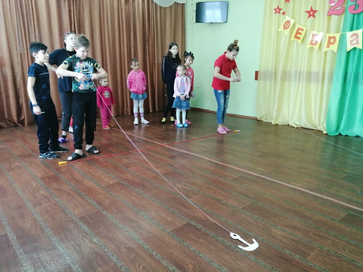 srcnes's tweet image. #mspno 23 февраля 2022 года с несовершеннолетними ОСРН воспитателем Мохниной Т.А. проведена конкурсная программа «Мы будущие защитники Отечества», во время которой  ребята проявили свои физические способности: силу, быстроту реакции, меткость, ловкость.