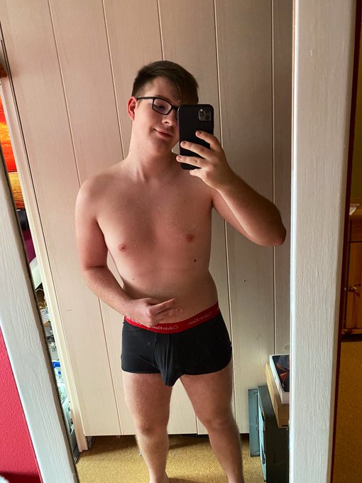 Good morning my dears ?

Retweet if you’d fuck me ?

#twink #gay #gayboy https://t.co/l5AAc6QD5P