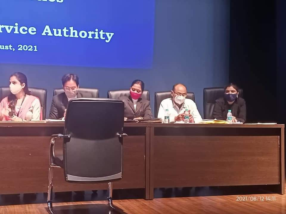 BiharLegal's tweet photo. On 12/08/2021, National Commission for Women organised a public hearing at Sardar Patel Bhawan, Patna. An application given by the Bihar Legal Network to the National Commission for Women to provide justice to the victim of the Aadharpur mob lynching case. #Justice #legal #women https://t.co/EF4ngKZeV5