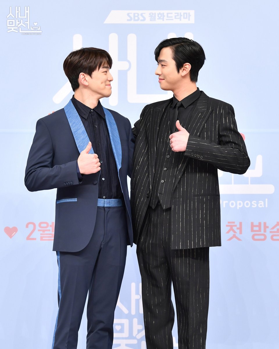SBSNOW's tweet photo. 케미 맛집이라는 말이 이젠 입 아플 지경...
사내맞선 배우들의 제작발표회 커플샷📸

SBS 새 월화 드라마 <사내맞선>
☞ 2월 28일 [월] 밤 10시 첫 방송

#SBS새드라마 #SBS드라마 #사내맞선
#퇴사방지오피스로맨스 #businessproposal 
#안효섭 #김세정 #김민규 #설인아 https://t.co/ZWu7YcS4B5