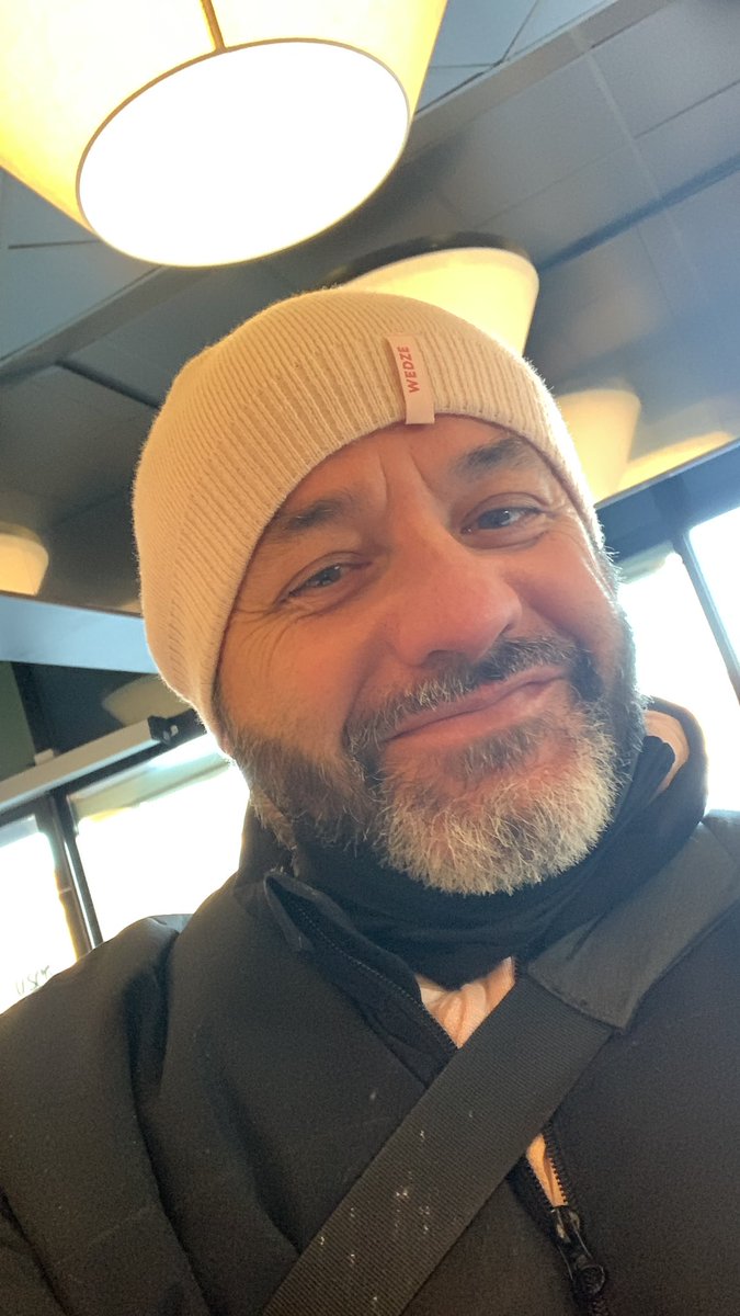 Grazian86869316's tweet photo. Buongiorno amici, continuo a pensare che forse la mia strada sia nel porno, ma come… c’è qualcuno che può farmi da tutor!!! Sono un giovane zietto insperto!!! #ziozianosingle #ziozianolookaround #terredisiena #myprofession #hardactor https://t.co/w358yPDVE6