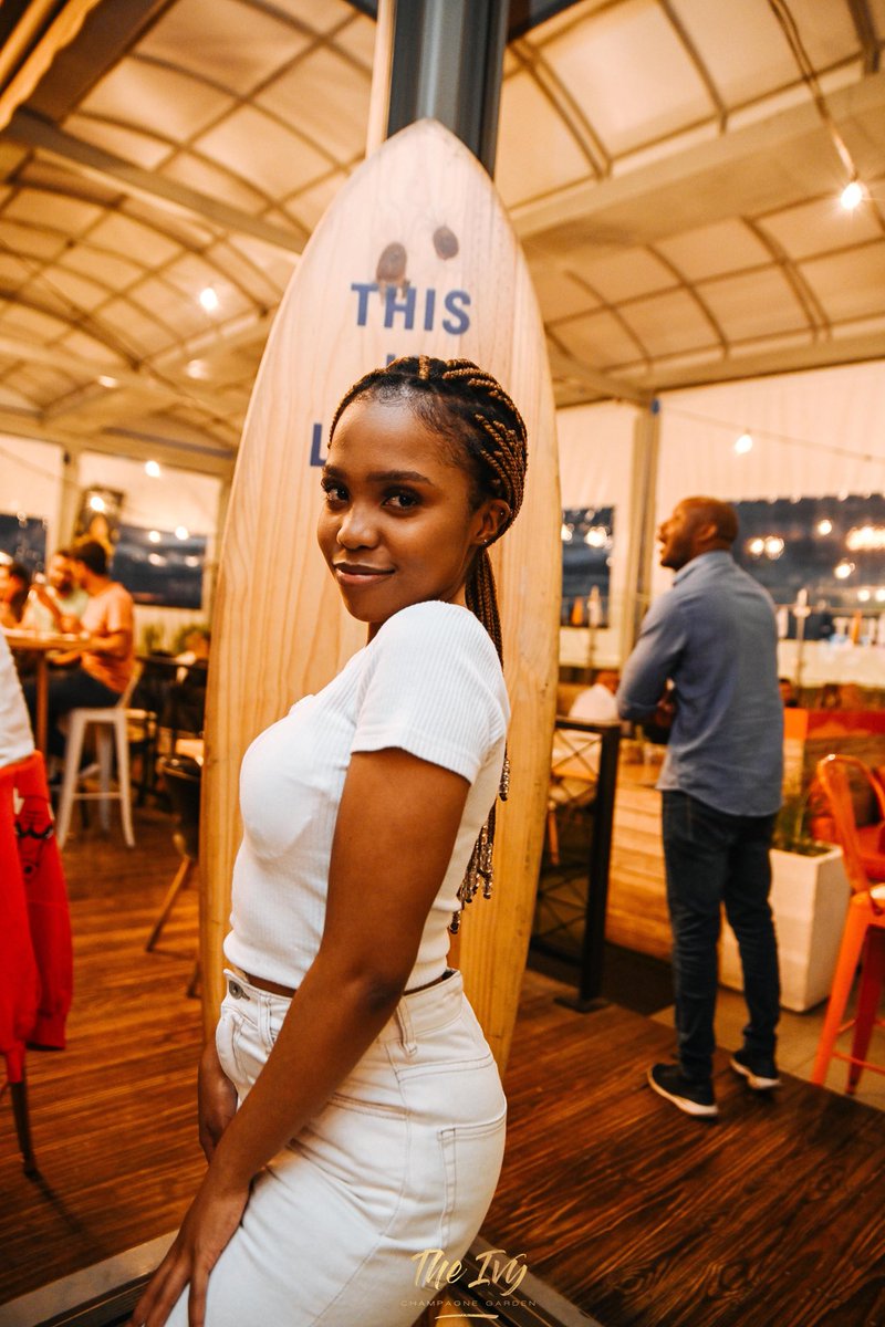 VuyoTheGreat's tweet image. #TheOneAndOnlyExperience 

Friday Sundowners🥂🍾🍹 

See y’all later😁