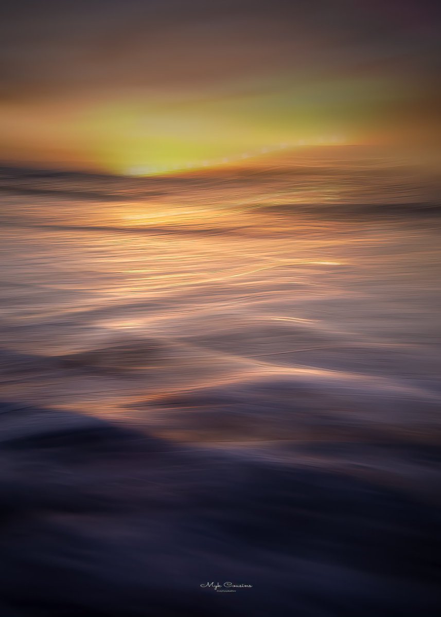 Gm all, 
Sending prayers for peace and safety for those in the Ukraine.
 #PrayingForUkraine 
#World Peace