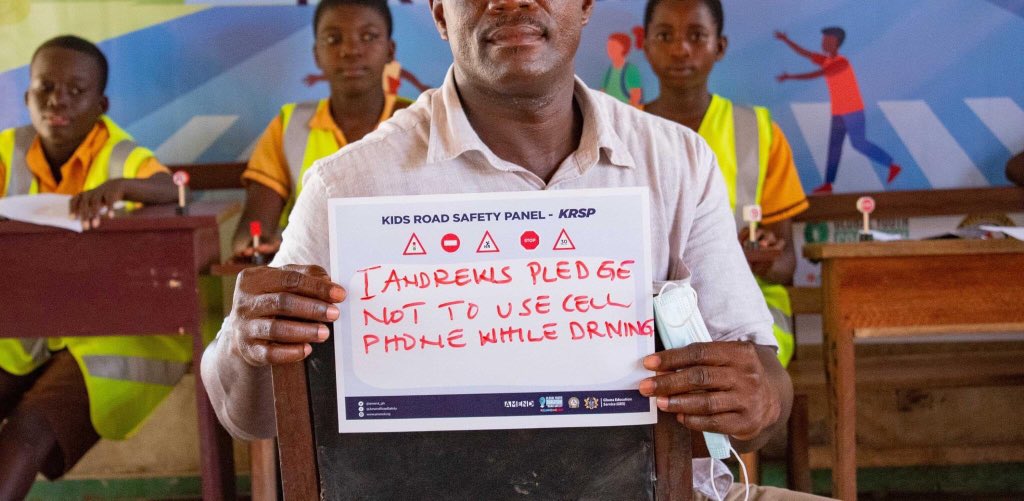 TrotroDiariesGh's tweet photo. We ❤️this project. Divers who broke traffic rules around schools were brought before a panel of kids who asked them why they did that and they took a pledge not to repeat it. What do you guys think?
This 'Kids Road Safety Panel' project was organized by @amend_gh https://t.co/8nFEQcZrIZ