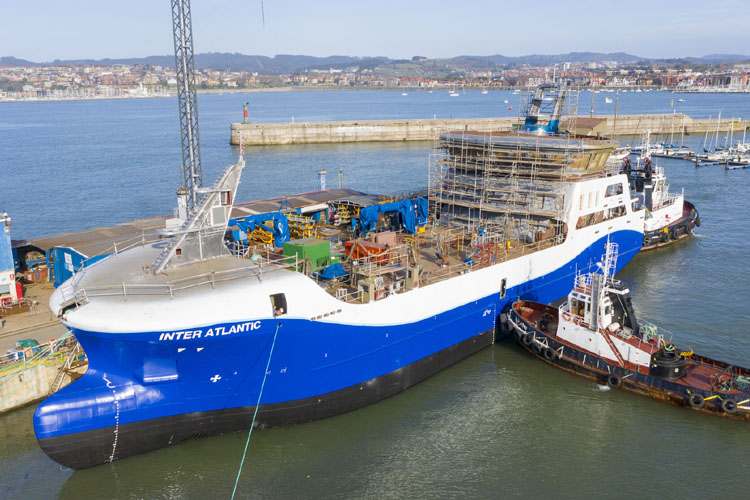 DenizcilikDergi's tweet photo. Elkon Elektrik’ten uluslararası bir başarı daha!
Küresel ve uluslararası bir marka olan Elkon Elektrik’nin elektrikli sistem entegratörü olduğu Inter Atlantic adlı canlı balık taşıma gemisi denize indirildi.
https://t.co/WX8m6hFQW8
#Elkonelektrik #InterAtlantic https://t.co/W0LqJoomz0