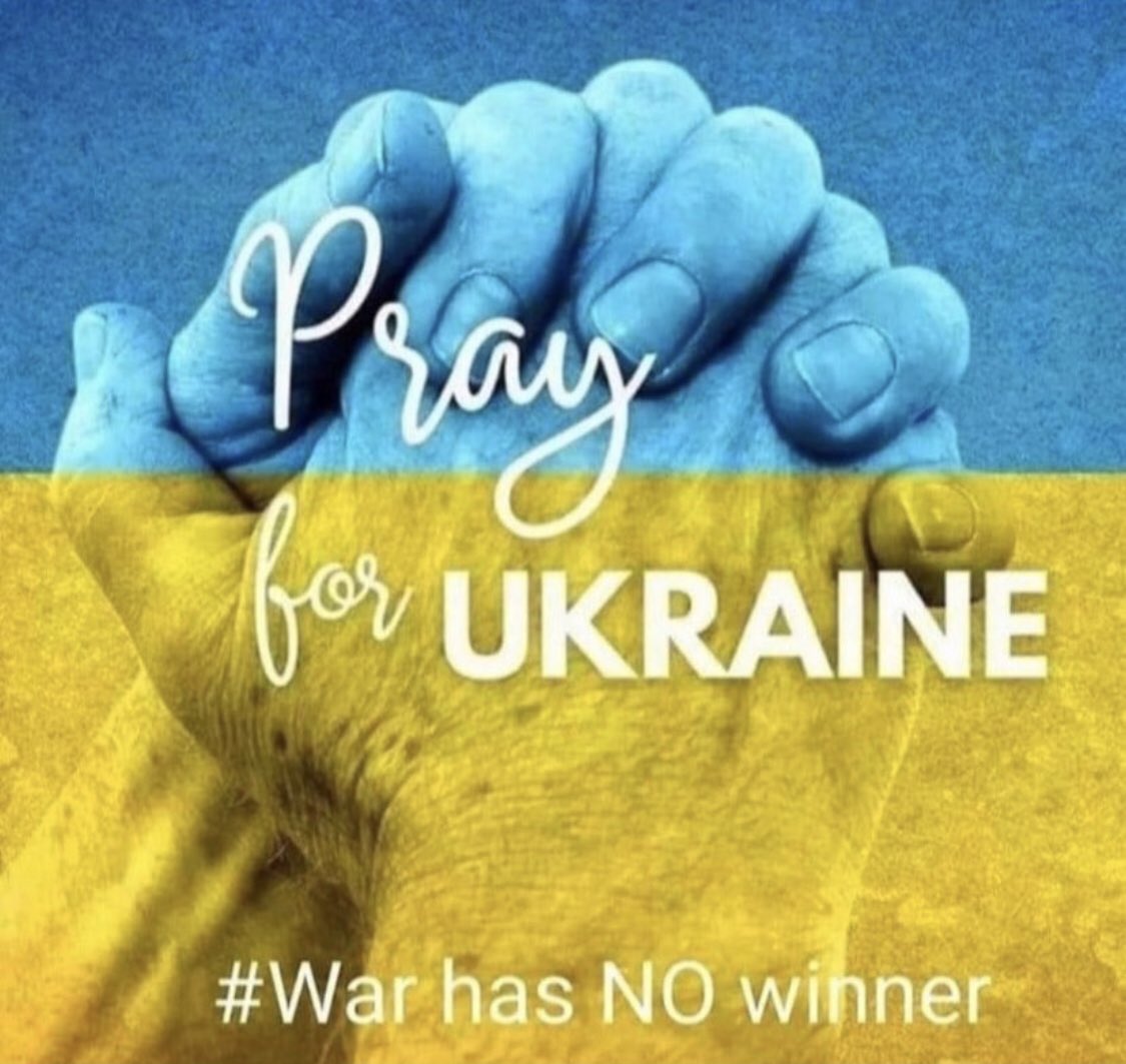 #PrayingForUkraine