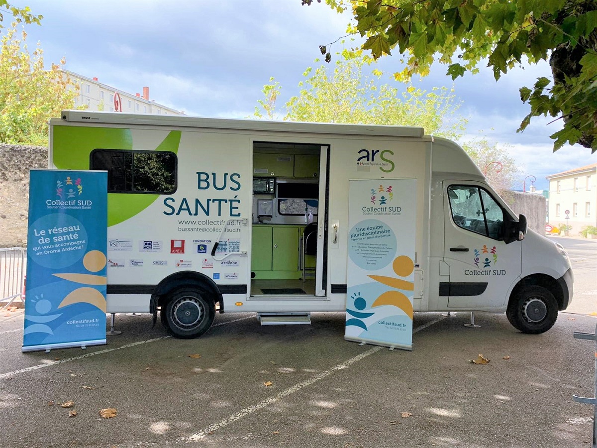 grpcdrc's tweet photo. [SANTE] #SessionPlénière
3 de nos amendements ont été votés :
🔹 +50% d'infirmières formées en Région 
🔹 mise en place de "Bus santé" 
🔹 la gratuité des transports REMI pour nos étudiants en médecines
Victoires politiques importantes pour l'accès aux soins dans notre région. https://t.co/rJSVRQIkoL