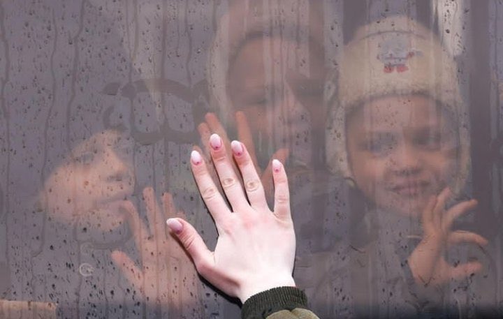 İyi veya kötü insan diye bir şey yoktur. İnsanlar iyi veya kötü olmayı düşünceleriyle belirlerler. (William Shakespeare) #Kiev