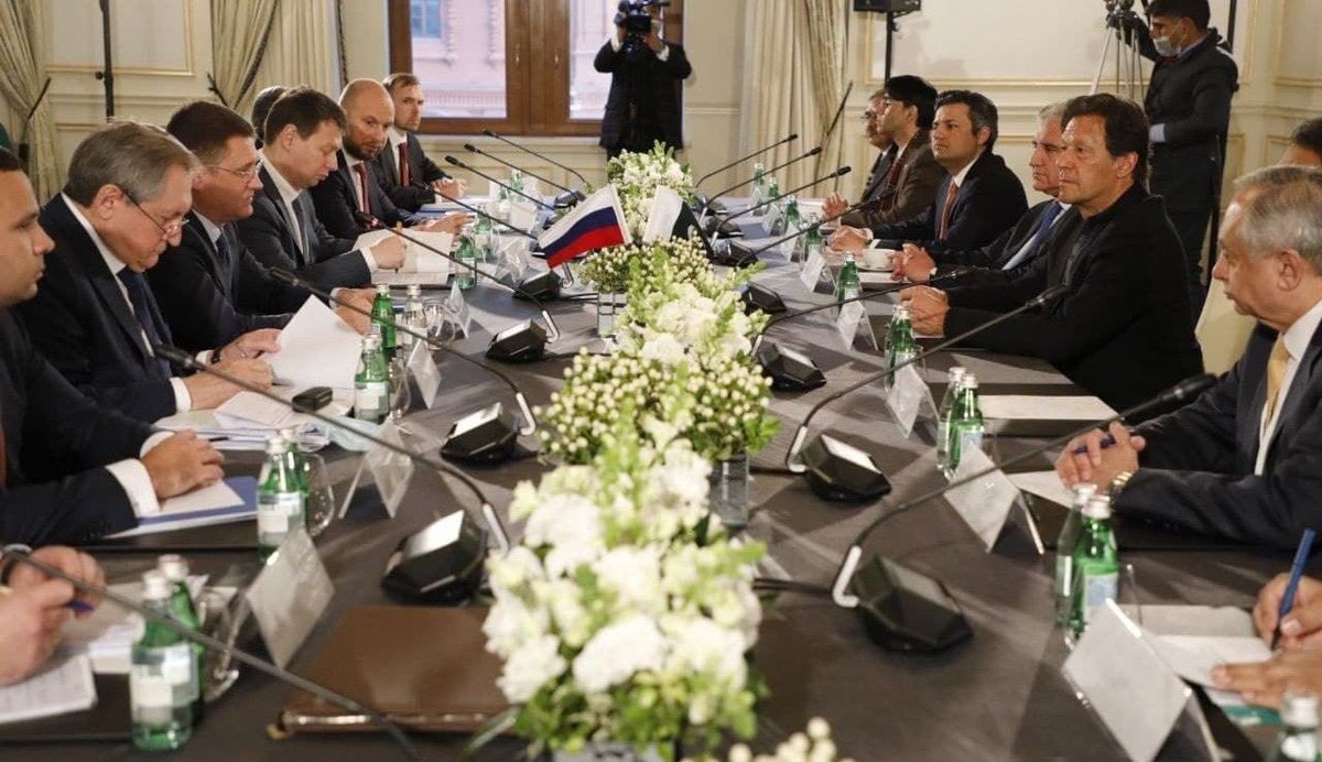 Alexander Novak meets with Prime Minister of the Islamic Republic of Pakistan Imran Khan government.ru/en/news/44651/