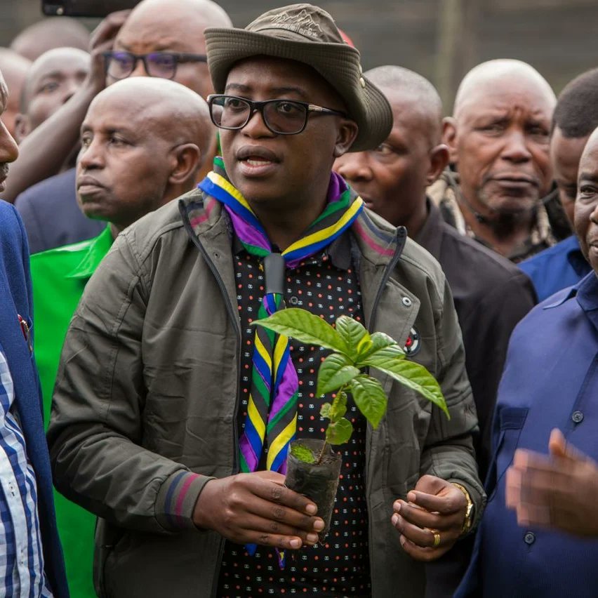coffeeboardtz's tweet photo. Deputy Minister of Agriculture Hon. Anthony Mavunde officiating the distribution of Three Million coffee seedlings to coffee farmers in Kagera region, a strategy cordinated by Tanzania Coffee Board to increase coffee production.
@tzagriculture @AnthonyMavunde https://t.co/sSxyjMRvGw