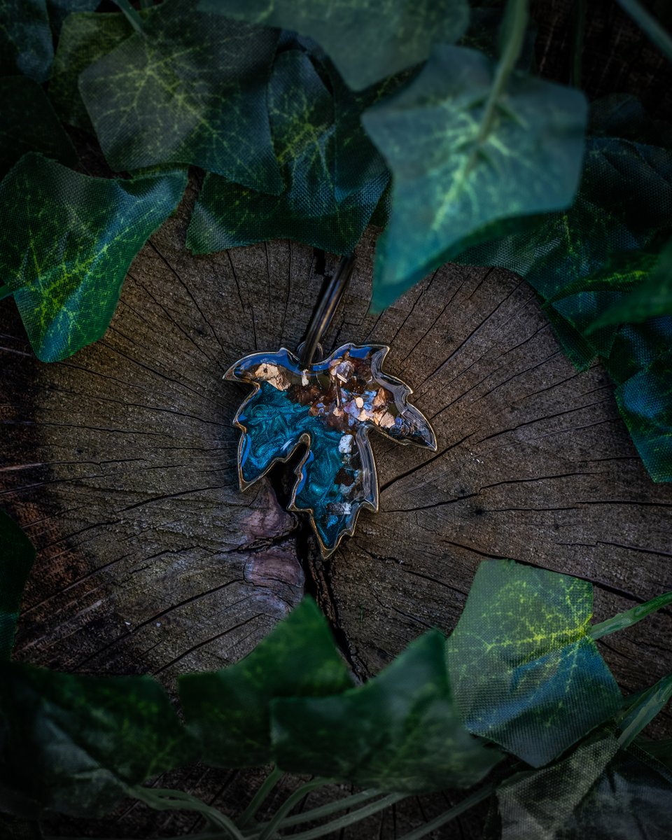 hey #twitterdogcommunity treat yourself for payday 😁 doggessart.com/collections/th…