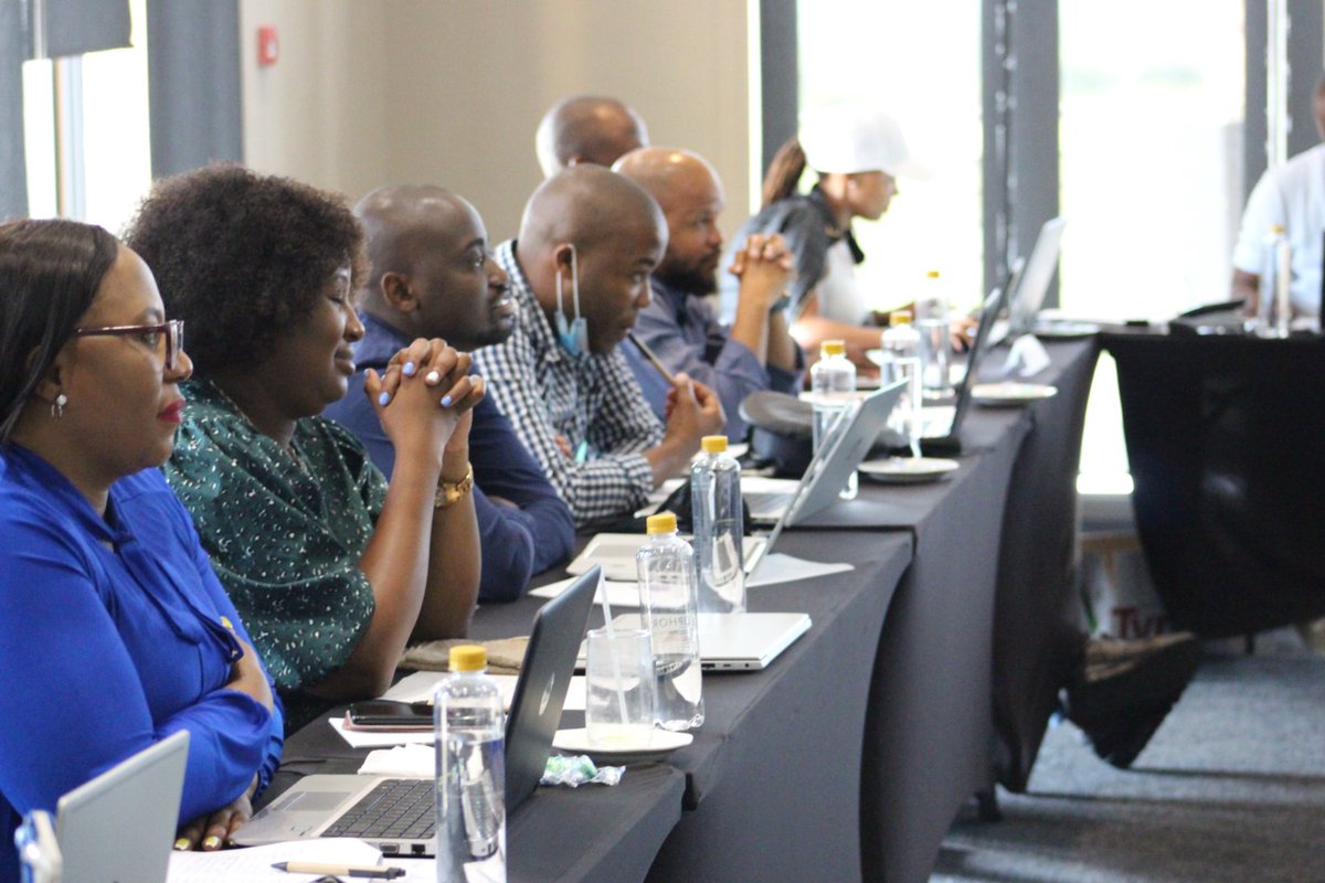 the_hda's tweet photo. #rebuildthehda #hdaatwork #RegineB #Gauteng #Limpopo #NorthWest #StrategicSession #TheHDA https://t.co/Dj7CHJmyxA