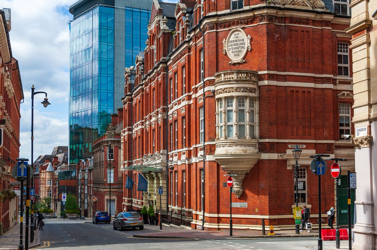 wavensmere's tweet photo. Blue skies across Birmingham today!

A warm welcome that reminds us how spectacular our city looks in the sunshine. Do you have a favourite building in Birmingham city centre?

Happy Friday all ☀️

#friday #birmingham #thisisbrum #architecture #buildings https://t.co/zQJZo9WMV9