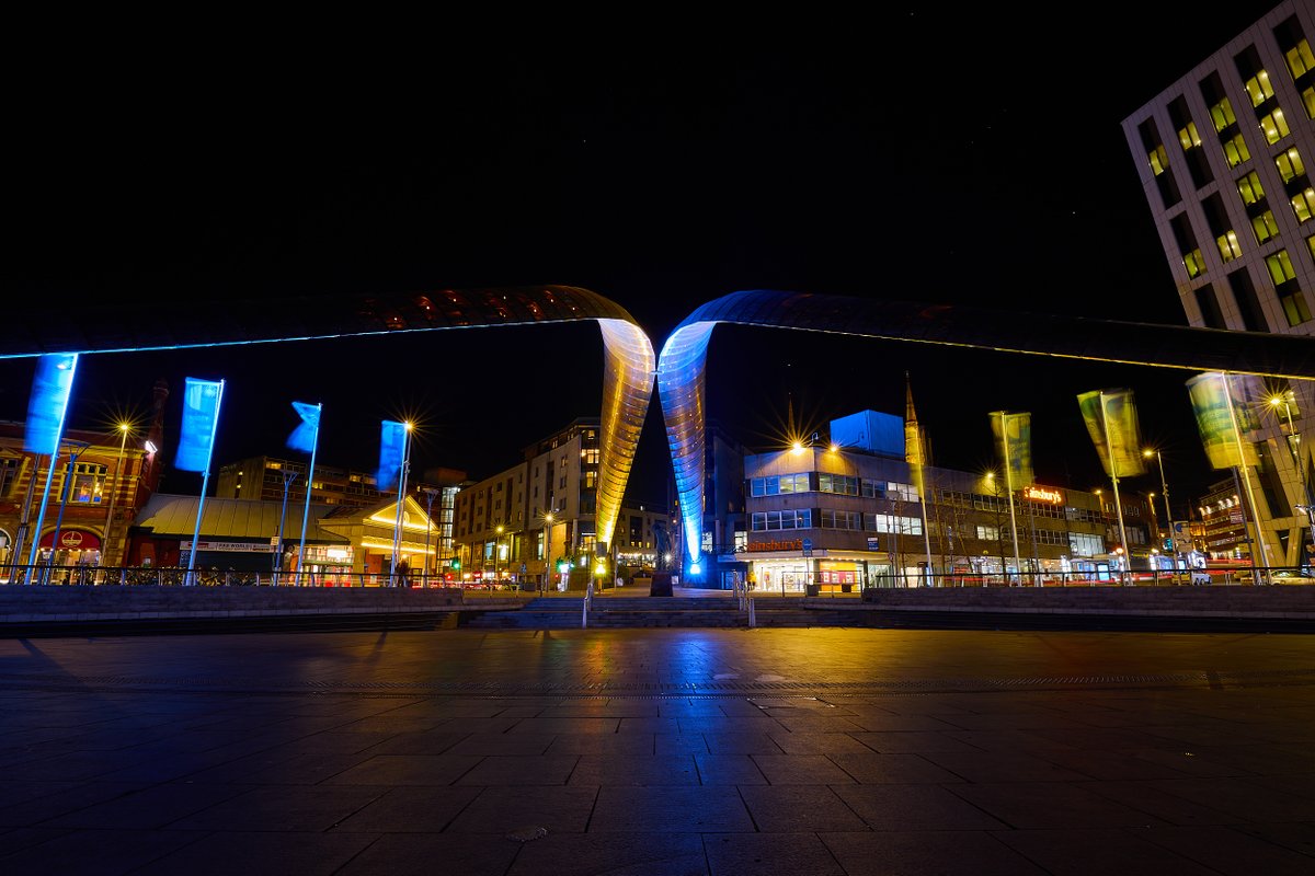 Last night, the Whittle Arch was turned blue and yellow in a show of support for the people of #Ukraine 🇺🇦 and their families and friends living in Coventry.