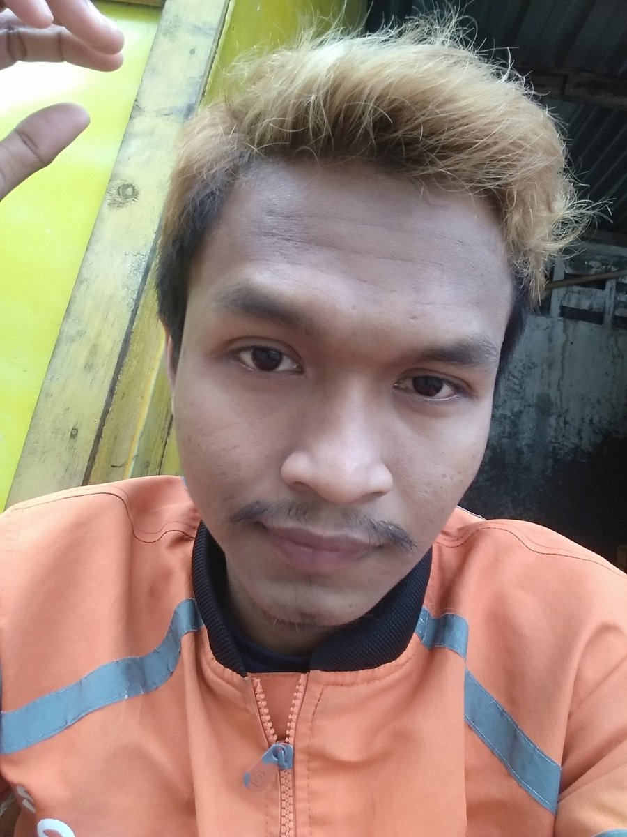 owltrooper's tweet photo. Istri suka checkout Di shopee. Suaminya kerja sebagai ojol shopeefood n karyawan shopee express..mantaplah #Shopee. 
Semua akan kulakukan selama itu halal dan semoga berkah untuk keluarfa tercinta https://t.co/kvBmbzrcpP