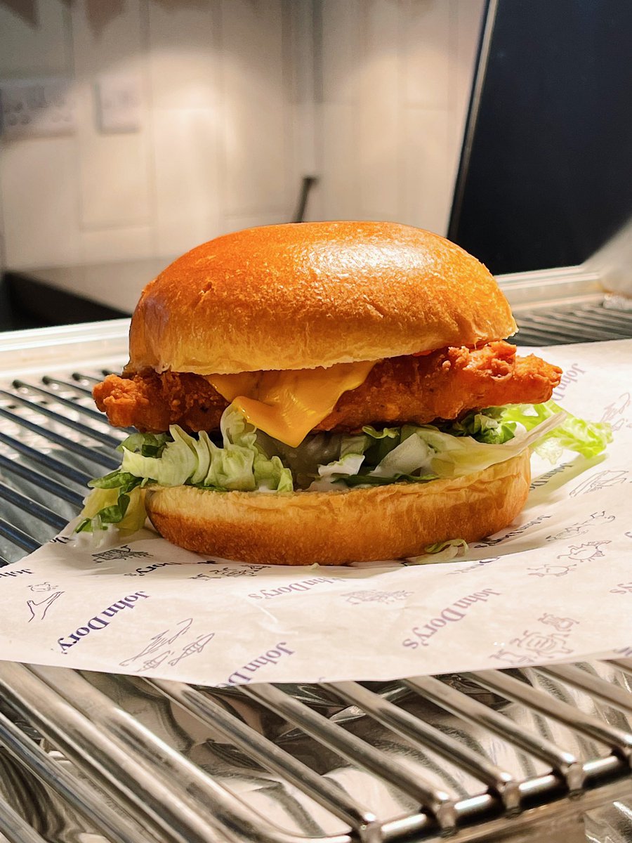 NOW AVAILABLE! Chicken fillet burger. 

johndorysquorn.co.uk

#fishandchips #chickenburger #johndorys