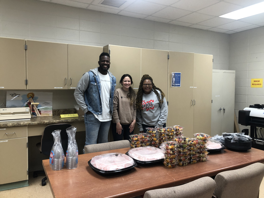 hrznes's tweet photo. Thank you to The Becoming Church for providing Chick-Fil-A breakfast for our faculty and staff! https://t.co/qzMlmvzh6B