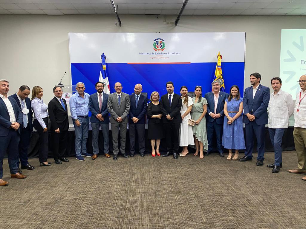 Embajada Dominicana en Ecuador tweet media