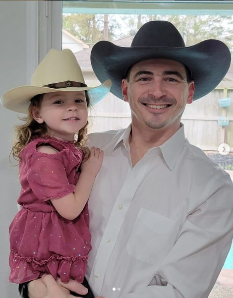 RODEOHOUSTON's tweet photo. Happy Go Texan Day, y’all! 🤠 Today is the unofficial kickoff of the Houston Livestock Show and Rodeo, and this year we celebrate our 90th anniversary! Don’t forget to share your photos of you in your Western gear using #GoTexanDay! https://t.co/yCRQbOWfxI