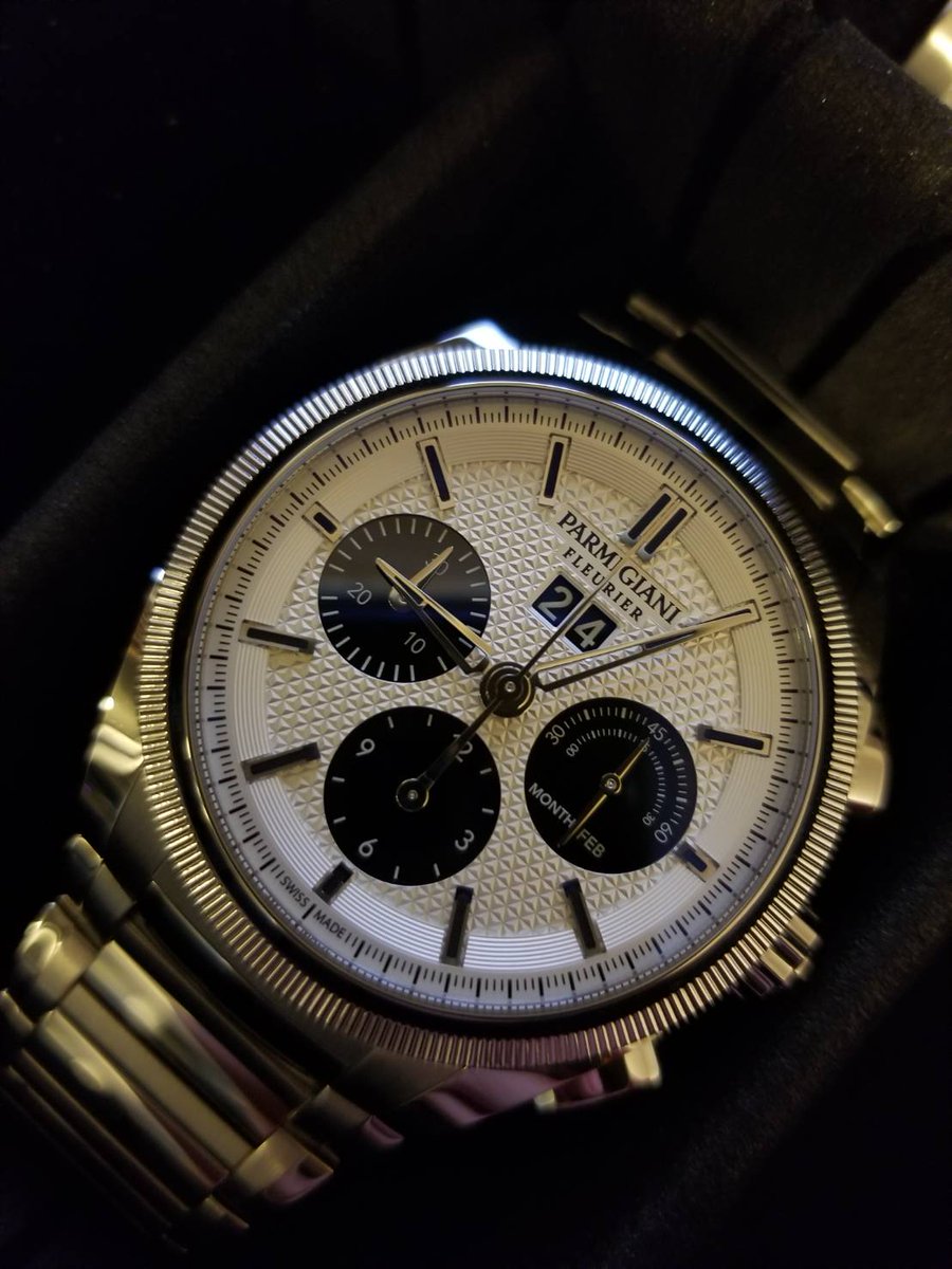 Tanohead1's tweet photo. パルミジャーニフルリエ
トンダグラフGT

気になる点もいくつかありましたが、質感とても素晴らしく大満足です。

しばらく普段使いしてみて、また改めて感想など呟いてみます。 https://t.co/A2fyjsLLkC