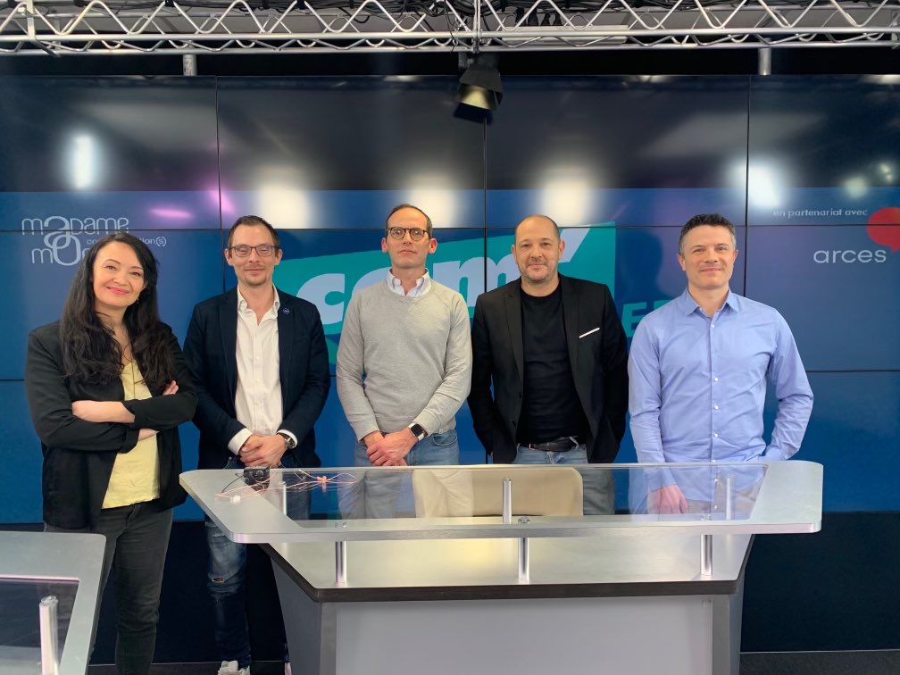 MmeMrEduc's tweet photo. News 2022 : l’agence MadameMonsieur communication(s) lance, en partenariat avec @ARCES_News, l’émission COM’Together, le rendez-vous des professionnels du Sup. Rdv très bientôt pour le premier épisode avec @ArnaultChatel @sleauthier Tom Maccario @Jamet_Phreedom sur @CampusMatin ! https://t.co/rcBfpuFuWl
