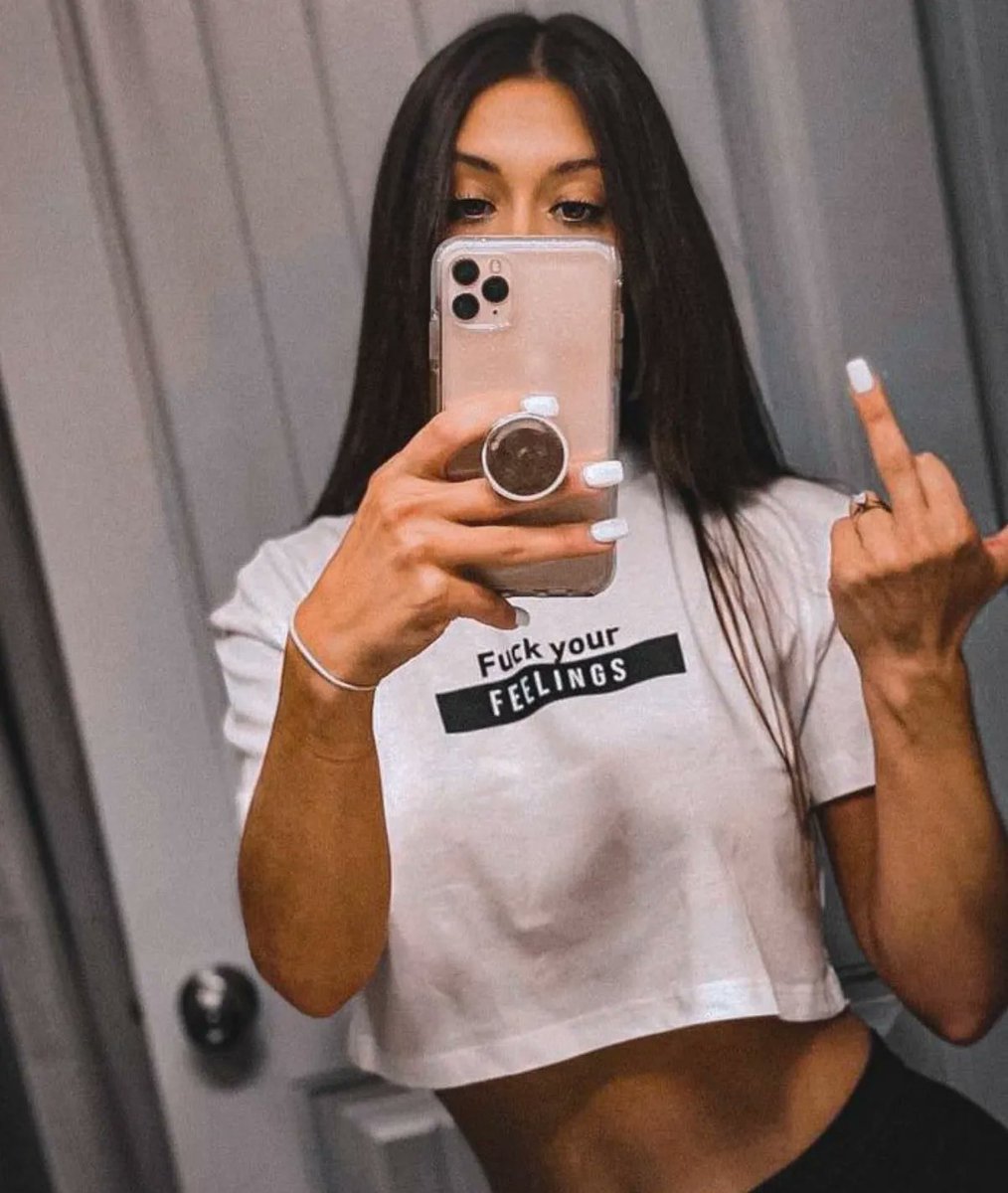 ShopNetworthy's tweet photo. F*ck ya feelingsโ BING BONG ๐๐ป Model: @emmadalio #ShopNetWorthy #iAmNetWorthy #NetWorthy https://t.co/6Y79W0UvY1