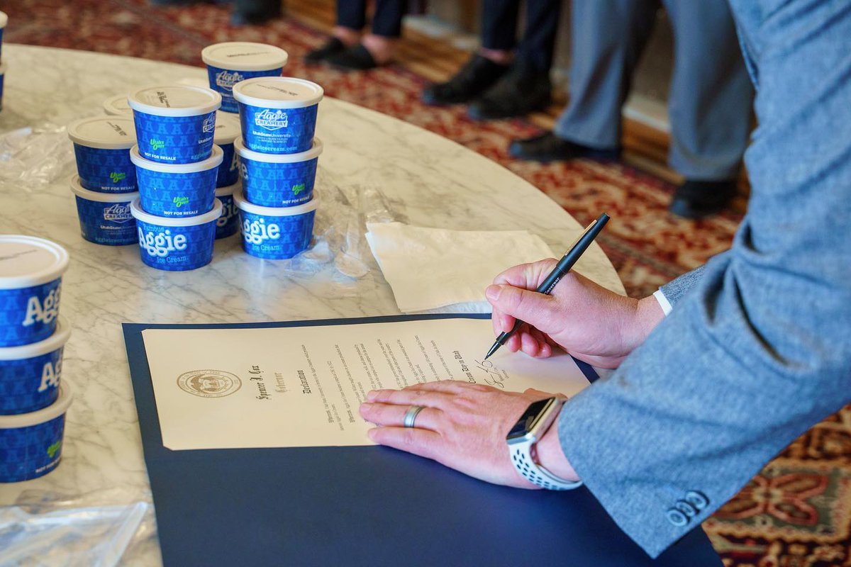 USUAggies's tweet image. .@GovCox has officially declared June 21st as Aggie Ice Cream Day! 🍦🤘 #USUAggies 
📷: @utahstate_ag