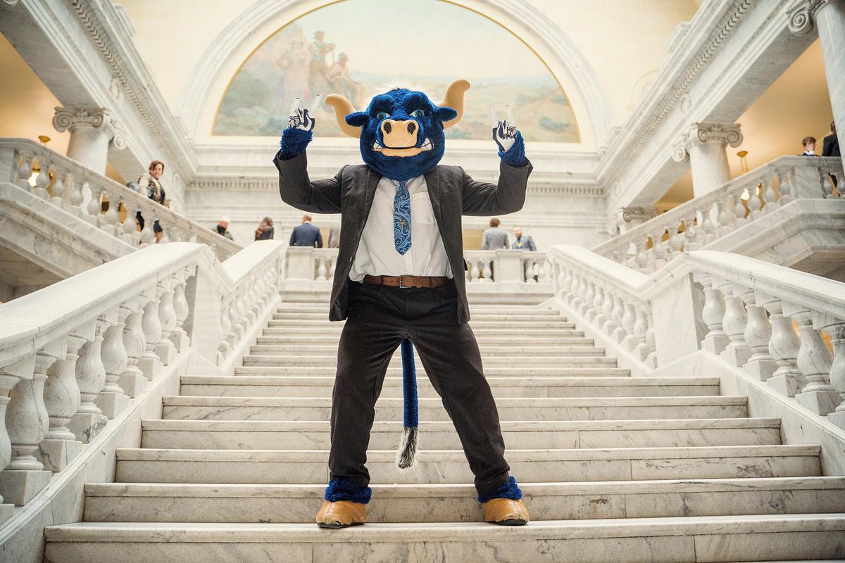 USUAggies's tweet image. .@GovCox has officially declared June 21st as Aggie Ice Cream Day! 🍦🤘 #USUAggies 
📷: @utahstate_ag