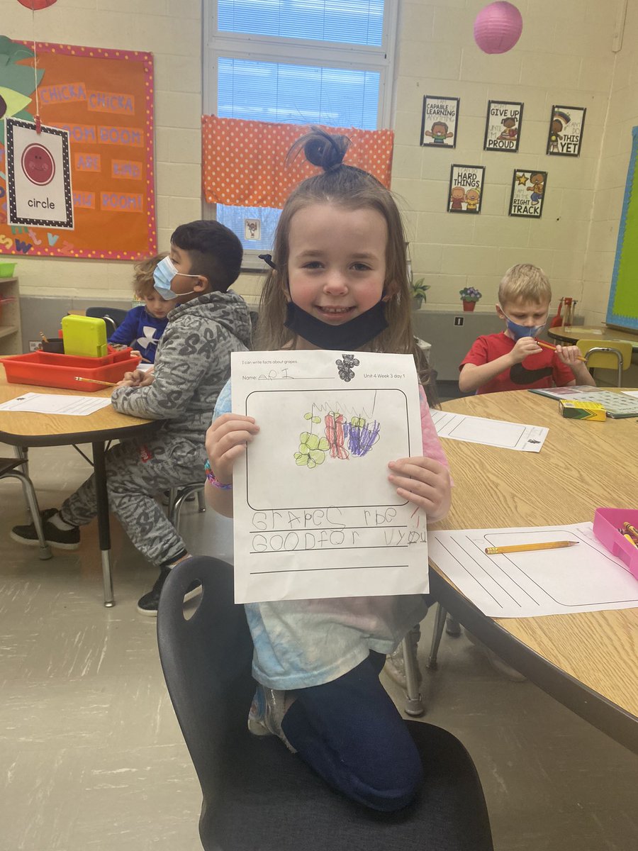 MissMarcheschi's tweet photo. The kiddos of room 13 have been hard at work writing facts about grapes and raisins this week. So awesome to see them using their sounding out powers and creative illustrator skills! #KindergartenRules #BeLoveland https://t.co/CEsezxGMt4
