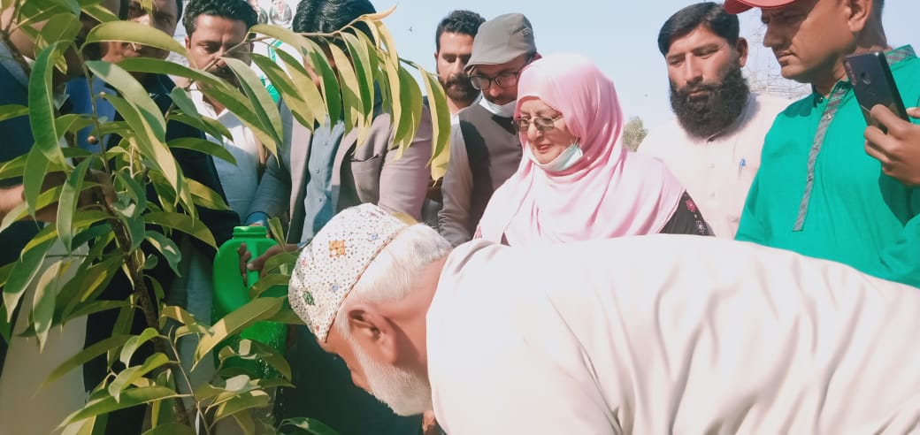 MadniWDO's tweet photo. 24 فروری 2022ء شوشل ویلفیئر آفیسر تحصیل کوٹ ادو ضلع مظفرگڑھ
تحصیل کوٹ ادو میں گرین اور کلین اسلامی جمہوریہ پاکستان پروگرام کے تحت، شوشل ویلفیئر ڈیپارنمنٹ میں تمام کام کرنے والی این جی اوز کے تعاون سے شجرکاری مہم کا آغاذ کیا گیا https://t.co/iozQhVZItA