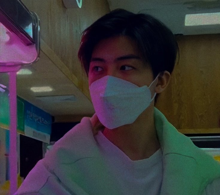 binhi

#norenminyang filo au

sira na yung pundasyon ng relasyon niyo, isasalba mo pa? andiyan naman siya, hinihintay ka lang niya kahit may naghihintay din sakanya.