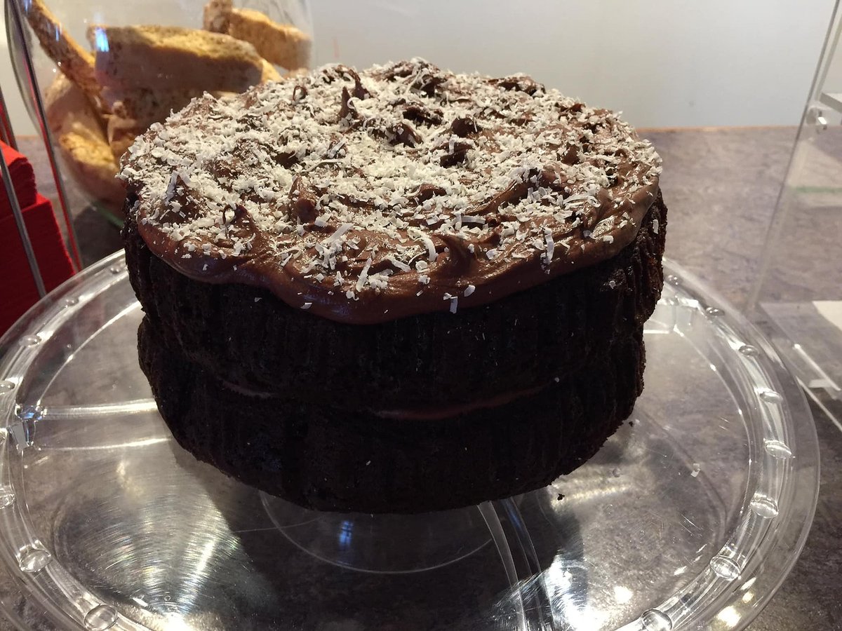 IslandsPass's tweet photo. We're dreaming of the sweet treats on offer at the Grimsay Coffee & Bakehouse this #FoodieFriday. More details: https://t.co/eJRxr5i4Lz
#Desserts #Pastry #Cake #ChocolateFudgeCake #Grimsay #IsleOfGrimsay #LocalFood #LocalProduce #OuterHebrides #ScottishIslandsPassport #EatLocal https://t.co/arijpHsmcm
