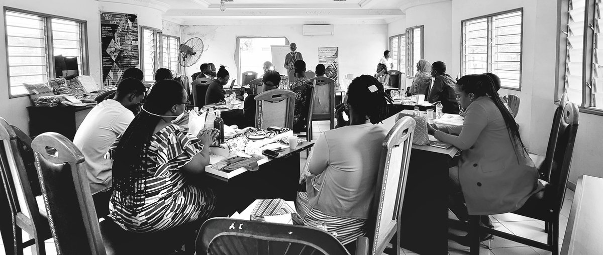 gerobignon's tweet photo. Cocktail des entrepreneurs à l'ANPME BENIN

Beaucoup de découvertes https://t.co/U843UiLV5H