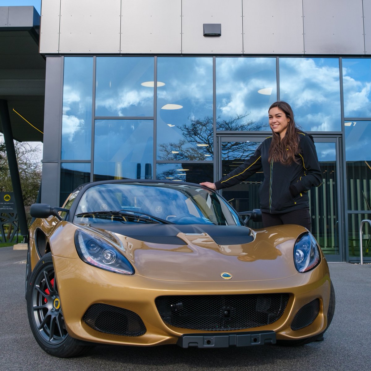 Lotus Cars tweet media