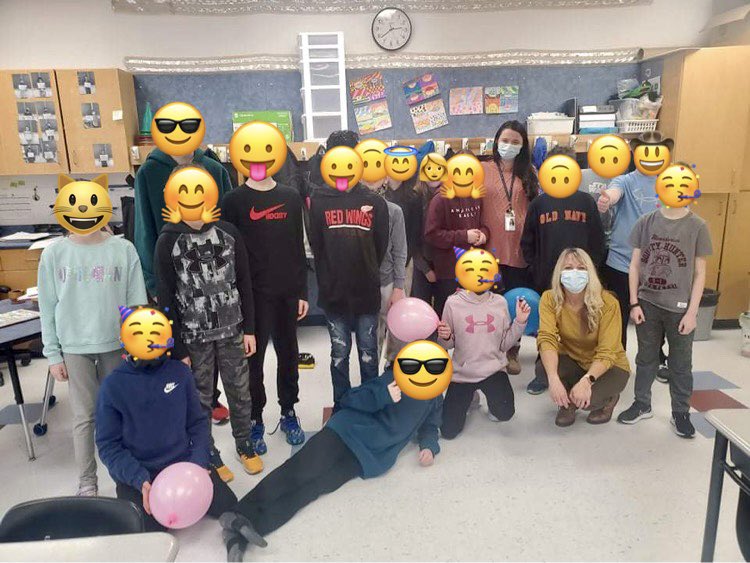 MrsAnitaWright's tweet photo. Yesterday Ss threw a surprise Baby Wright goodbye party for my last day with them👶🏻 The excitement and genuine kindness they all sent my way is something I will always remember and cherish 🤍 

@HRWyoming @SCCDSB https://t.co/XxyIaVT3M8