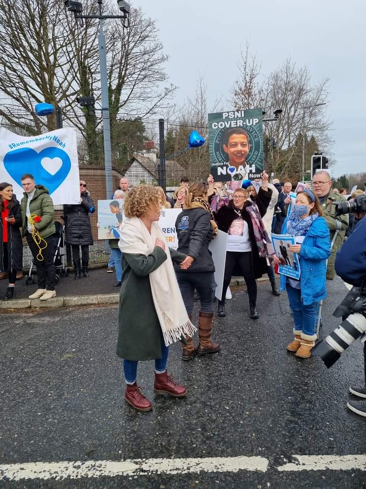 #ReleaseTheFiles 
Belfast police headquarters this morning
Fiona handed over the petition will nearly 300,000 signatures!