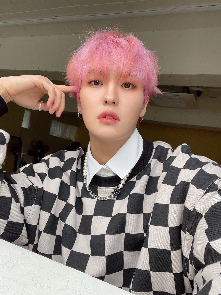 TheKingDom_GF's tweet photo. [LOUIS👑]

이상한 나라의 룽사탕🍭

#KINGDOM #킹덤 #LOUIS #루이 https://t.co/MByPXuaR21
