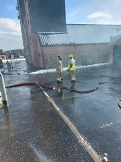 scotfire_glasgo's tweet photo. Thanks to all CoG CC who participated and passed the ICL 1 course 🚒 👍 great effort during a challenging course and conditions ❄️ big thanks to the NTC and LSO @DavieMurdoch for the visit.
#keepingcommunitiessafe https://t.co/rHxWOT1o62