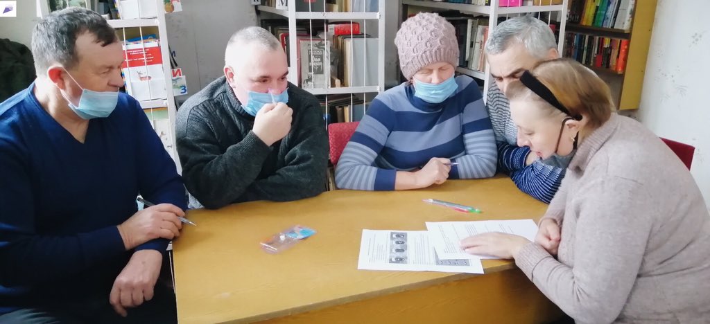 bcmbbelev's tweet image. @admin1147 📌В рамках программы Тульское долголетие 24 февраля 2022 г в Кожуровской сельской библиотеке была проведена игровая программа «Нелогичные загадки».
#белёвскаябиблиотека
#кожуровскаясельскаябиблиотека