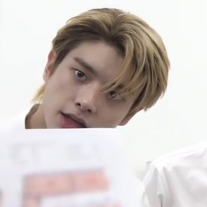 jakechivez's tweet photo. this sim jaeyun is definitely something else. 

— #JAKE #ENHYPEN_JAKE https://t.co/DCv0IcZ4ZD