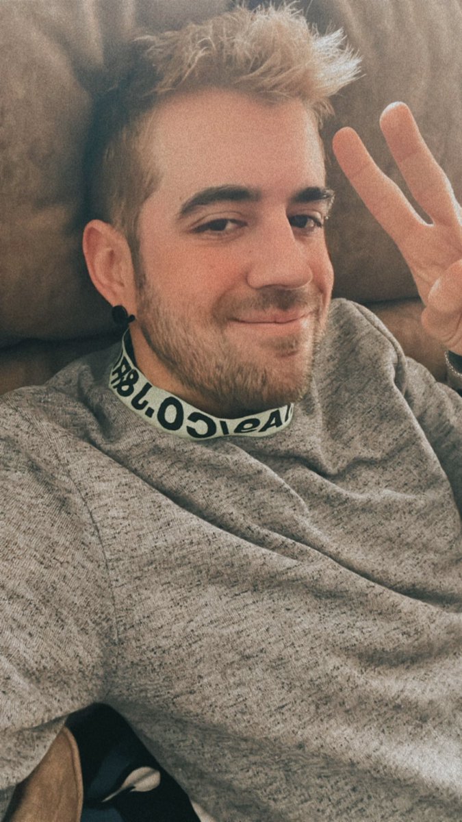 Auron Updates tweet media