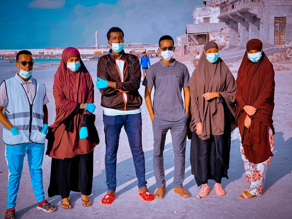 RaxmaDaahir's tweet photo. 𝗢𝗹𝗮𝗹𝗮𝗵𝗮 𝗡𝗮𝗱𝗶𝗶𝗳𝗶𝗻𝘁𝗮 𝗜𝘆𝗼 𝗪𝗮𝗰𝘆𝗶𝗴𝗮𝗹𝗶𝗻𝘁𝗮 𝗫𝗲𝗲𝗯𝘁𝗮 𝗟𝗶𝗶𝗱𝗼

Waxan Jimcihi 18-aad xebta Liido ka sameynay olalaha nadaafada iyo wacyigalinta, waxaan u mahadcelineynaa saxiibada cusub ee saka nagu soo biiray.

#socialworkers
#dogdon
#liidobeachclean https://t.co/F3DQ4Pe7ye
