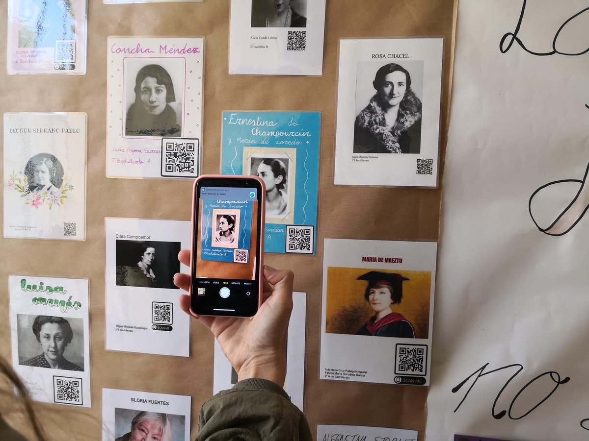 i_pedroespinosa's tweet photo. 2ºBachillerato, en la asignatura de Lengua Castellana y Literatura, ha preparado una exposición en la que a través de los códigos QR se puede acceder a la información sobre la vida y obra de las autoras del siglo XX. 
¡Enhorabuena por el estupendo trabajo! https://t.co/zqciwFBGYN