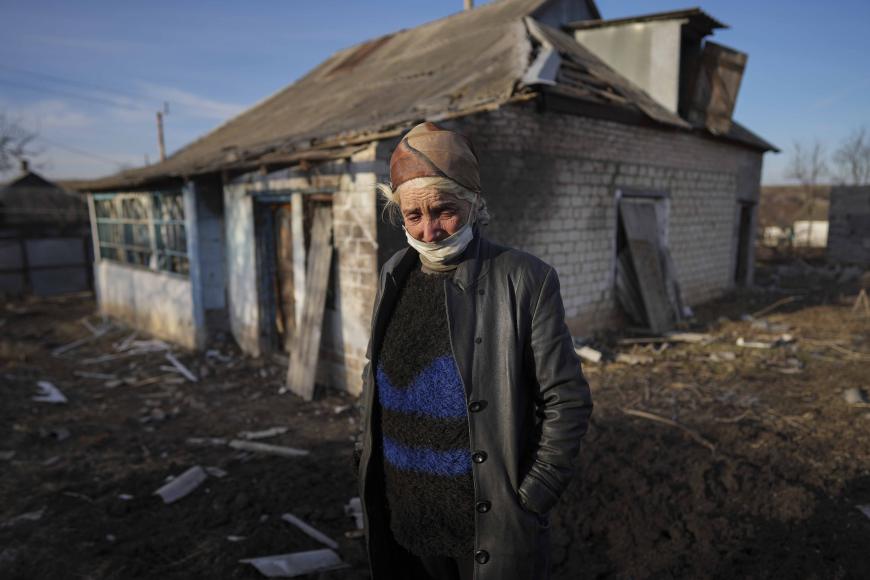 hrw's tweet photo. The Rules of War. 

Our Daily Brief on day 2 of Russia's invasion of Ukraine:

https://t.co/8ekMQJnVgn https://t.co/kCUxBpBNei