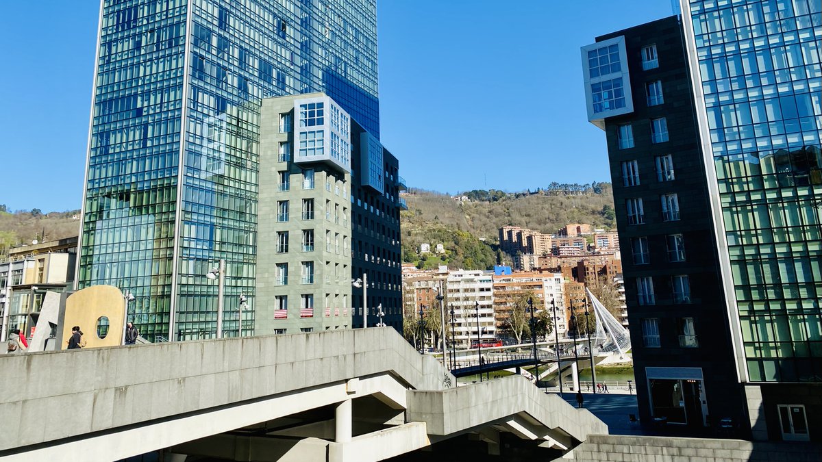 #LeoEscuchate
#infhear
 hearyourselfbook.com