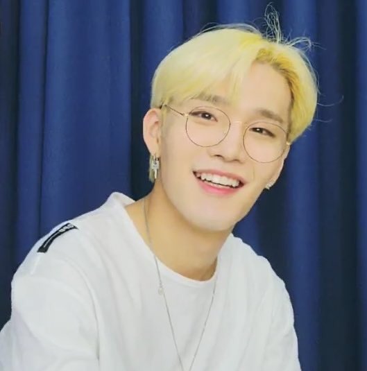 tiny seunghun tweet media