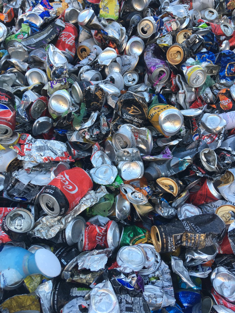 Recycle4Swansea's tweet photo. 🚛 #DYK after separation at the baling plant aluminium cans are transported a short 6 miles for recycling at a facility in Waunarlwydd?
📸 Last year this totalled 580 tonnes with these photos showing a small sample of the materials awaiting collection.
#MaterialOfTheWeek https://t.co/1Eh1j2n7ax