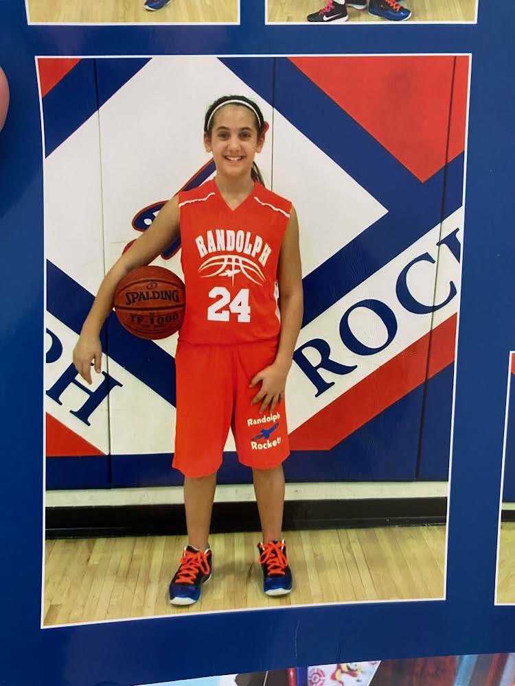 FHS_gbball's tweet image. Our 4th and final senior @rosellawille Rose starts and finishes a game the same way. She gives it her all everyday, and is a great leader. She is always talking on the court. An amazing high school 🏀journey. Taking her game to UW-Stout next year. Thank you for your commitment!