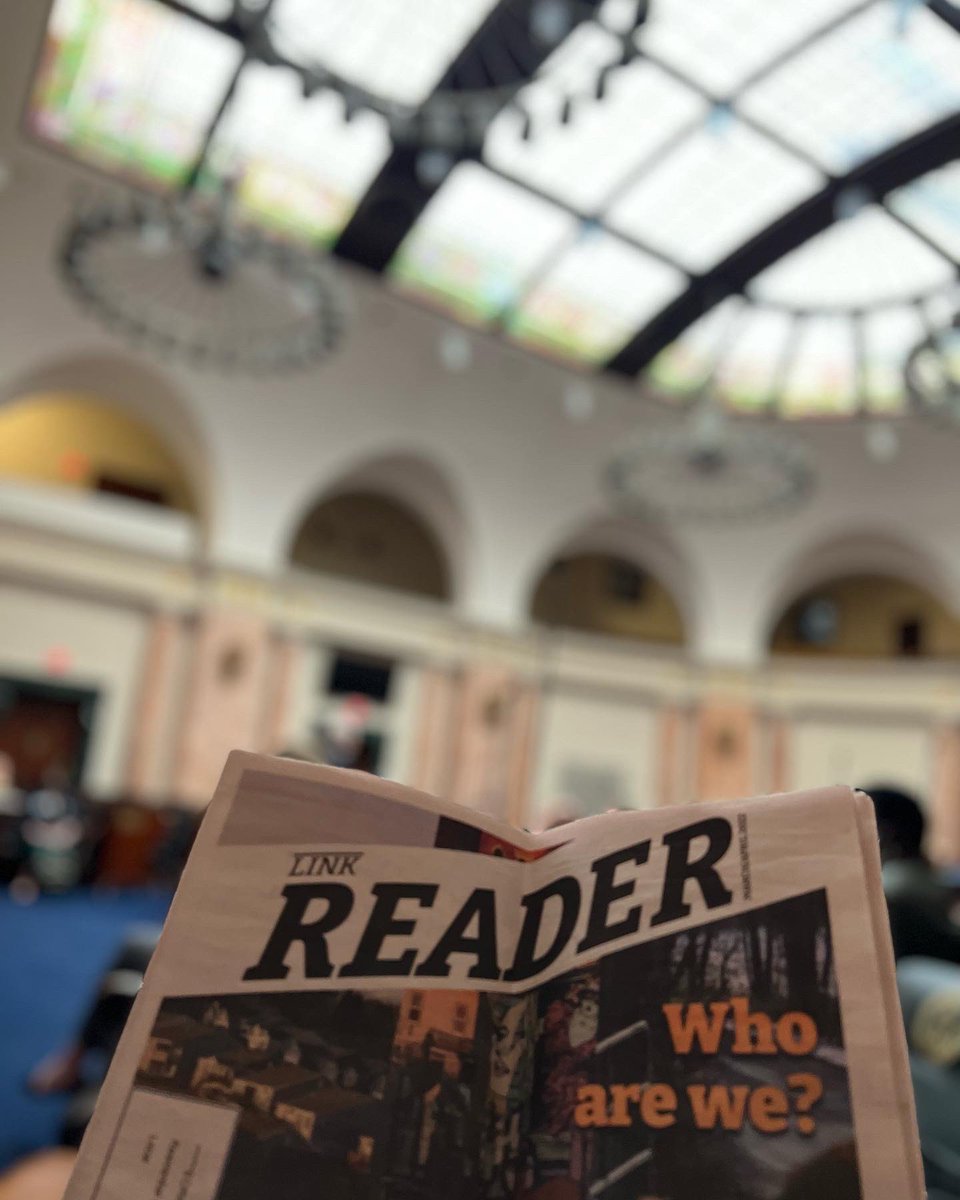 Linknky's tweet image. Look what made it down to Frankfort 👀 

We want to see your photos of you with NKY&apos;s newspaper. 

Just tag us on social and use the hashtag #LinkReader 🔥

📸 @LeadershipNKY