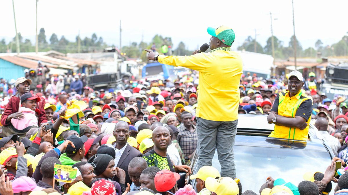 WilliamsRuto's tweet photo. Let us walk together to form a Government that will lower the prices of farm inputs, add value to produce and rid the market of brokers. This is how we will boost production and earnings, besides making our country food secure. https://t.co/5OD37Gen04